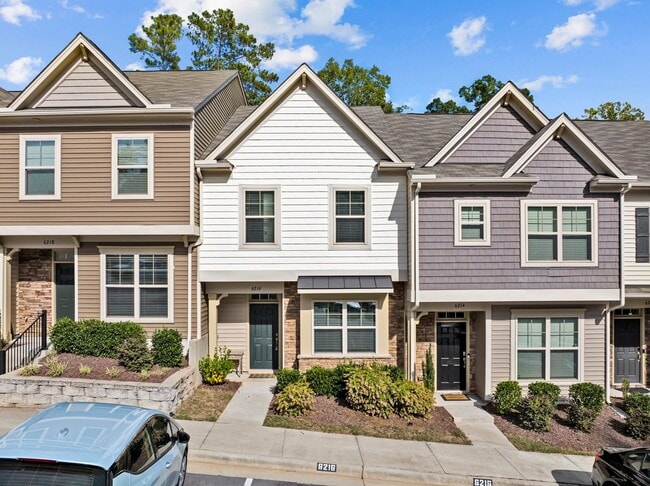 Gorgeous Townhome in N. Raleigh, Top Ameni... - Gorgeous Townhome in N. Raleigh, Top Ameni...