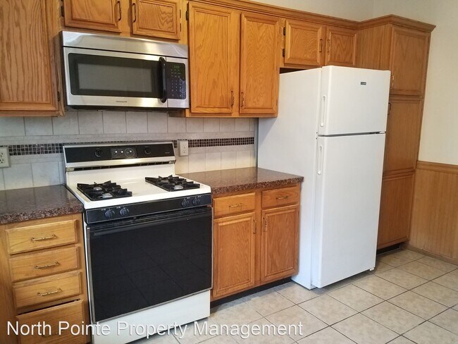 Foto del edificio - 3 br, 1 bath House - 218 N. Marshall St.