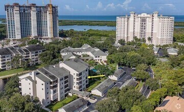 Building Photo - 900 Arbor Lake Dr
