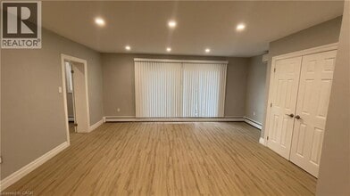 Building Photo - 326 Hunter St E