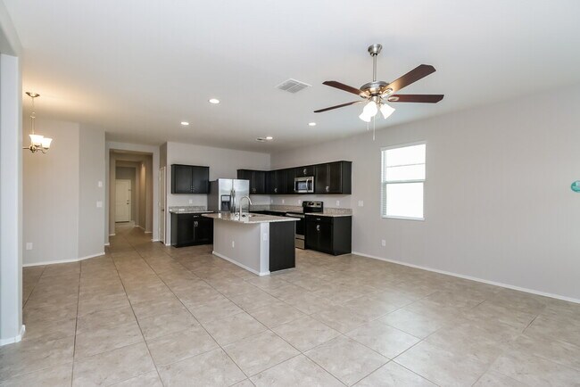 Foto del edificio - 5161 E Wallace Wy
