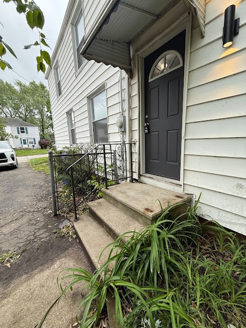 Building Photo - 14218 Tuckahoe Ave