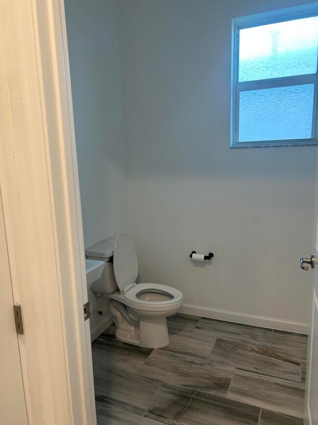 Foto del edificio - 12742 SW Phoenix Dr