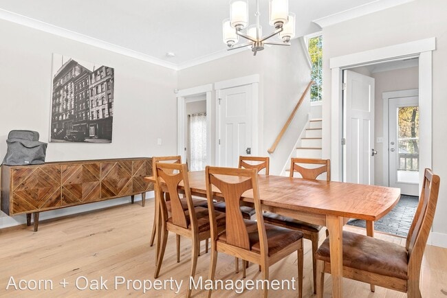 Foto del edificio - 4 br, 3 bath House - 1315 Tucker St.