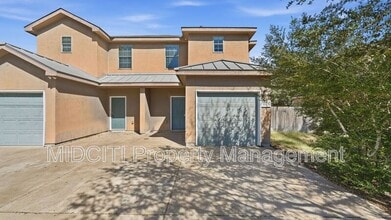 Building Photo - 1121 Brown Rock Dr