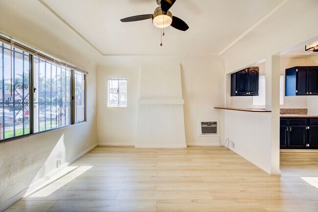 Foto del edificio - 3659 6th Ave