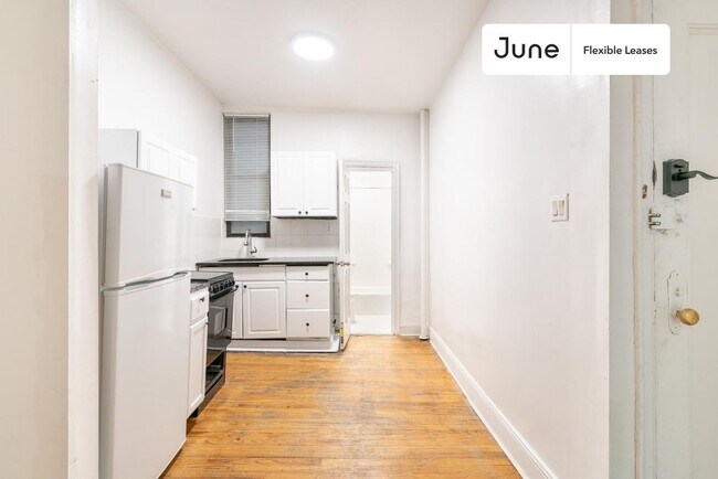 Building Photo - 518 East 83rd Street