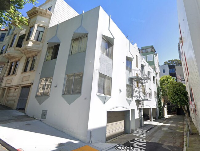 Building Photo - 1650 Grant Ave