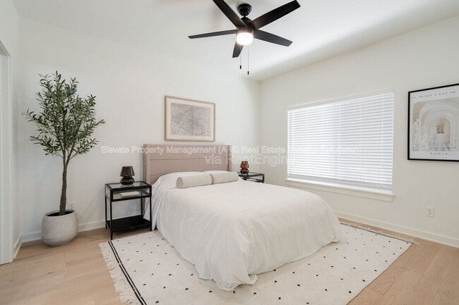 Interior Photo - The Plaza Village