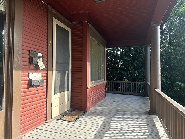 Foto del edificio - 1843 SW 16th Ave