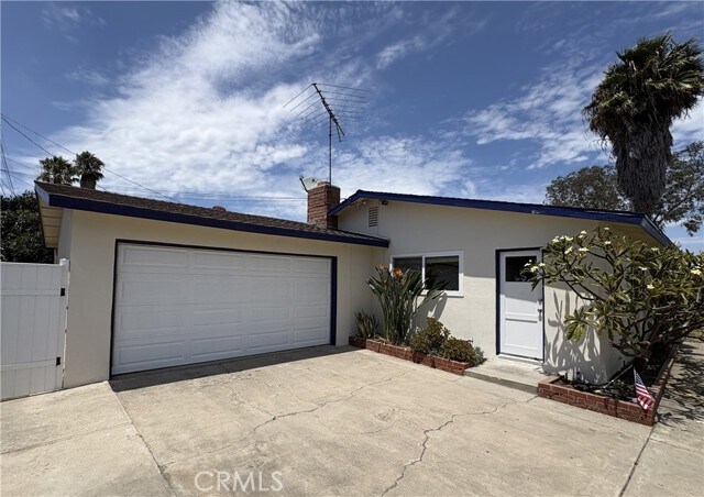 Foto del edificio - 16681 Lucia Ln