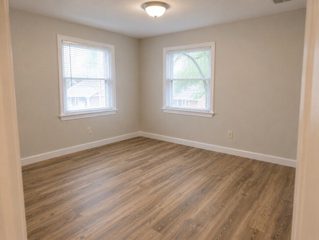 Photo - 1025 S Hollywood Dr (Myrtle Beach, SC) House