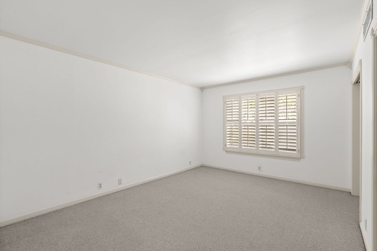 Foto del edificio - 2601 Bellefontaine, B105