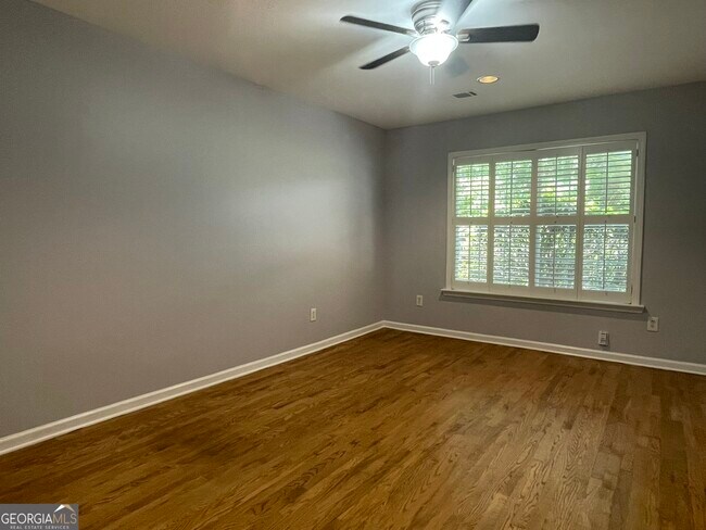 Foto del edificio - 1585 Piedmont Cir NE