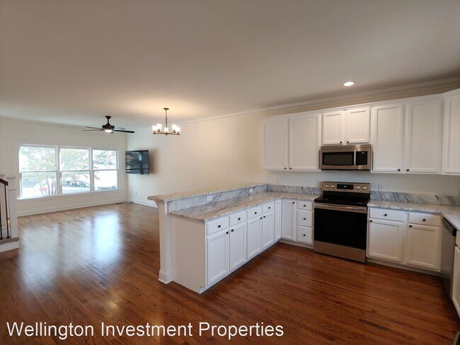 Building Photo - 3 br, 2.5 bath House - 1071 Park Ave