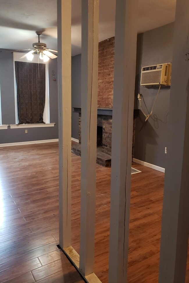 Foto del edificio - 120 S Graham St