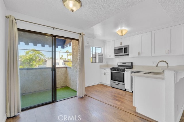 Building Photo - 18530 Hatteras St