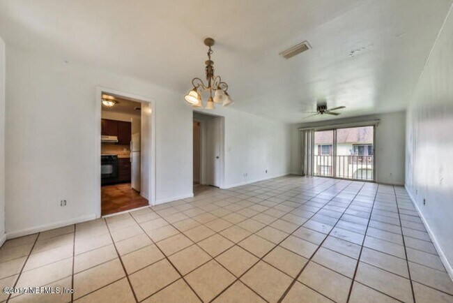 Foto del edificio - Condo by the Water