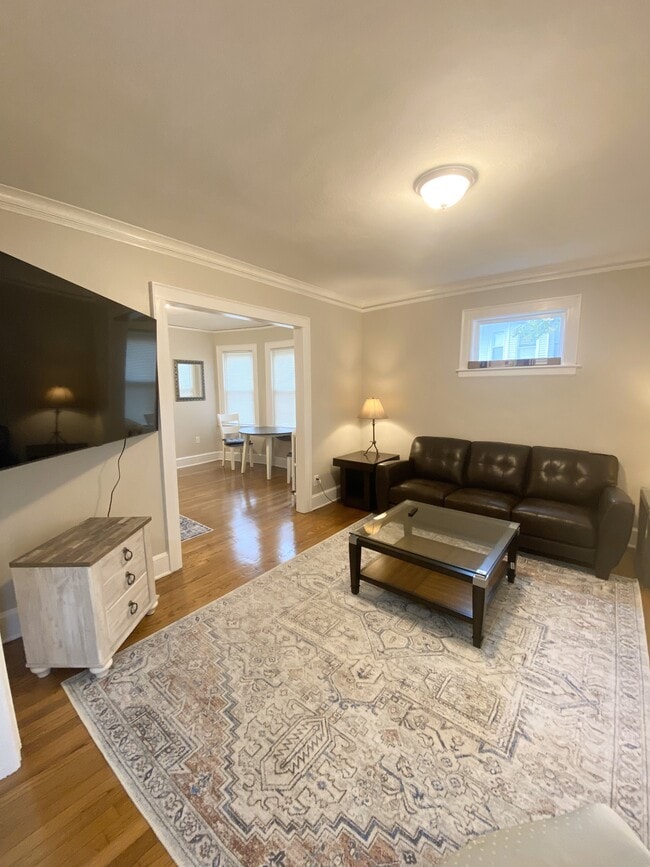 Foto del edificio - 184 S Highland St