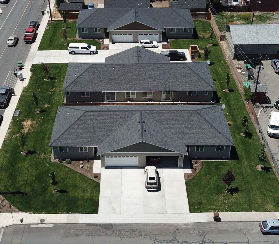 Unit on front left is available - 885 NW 2nd St.