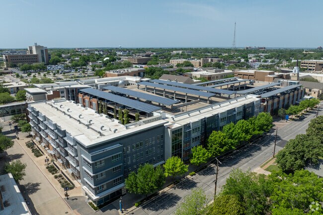 Aéreo - The Lofts at College Park