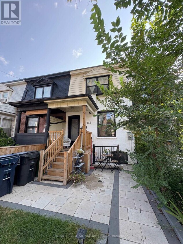 Photo principale - 163 Hampton Ave