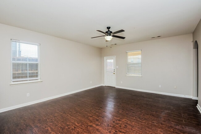 Foto del edificio - 6152 Obsidian Creek Dr