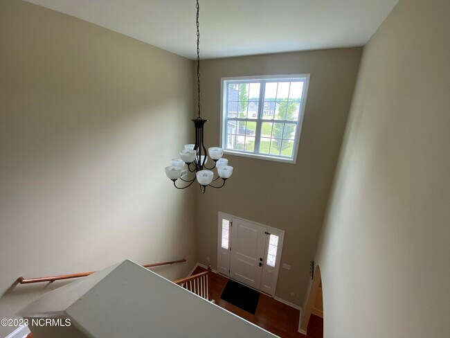 Building Photo - 302 Toto Ct