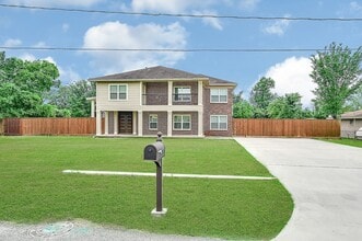 Building Photo - 12430 Pecan Ct