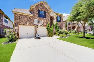 Building Photo - 9977 Norhill Heights Ln
