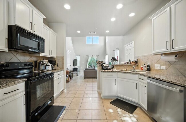 Foto del edificio - 516 E Slaughter Ln