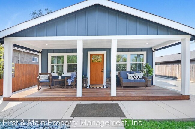 Building Photo - 3 br, 2 bath House - 21 Julian Ave