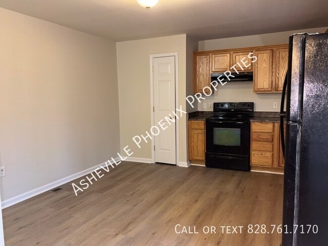 Foto del edificio - 18 Ican Dr