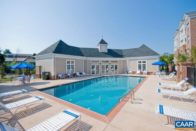 Foto del edificio - 985 Glenwood Station Ln