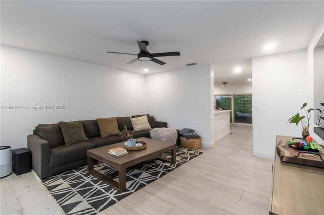 Foto del edificio - 2892 Belmont Ln