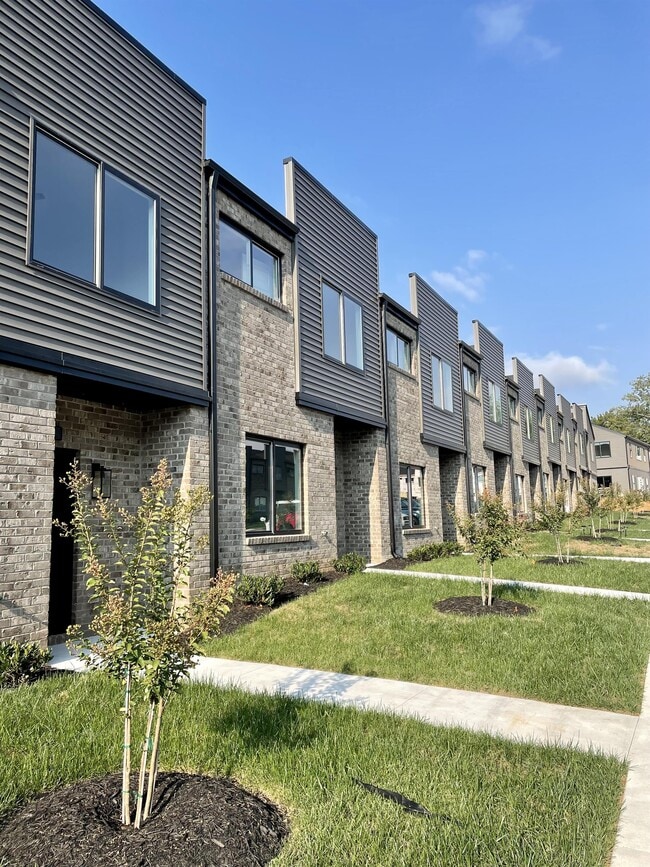 Photo - 47 Zentry Pl Townhome