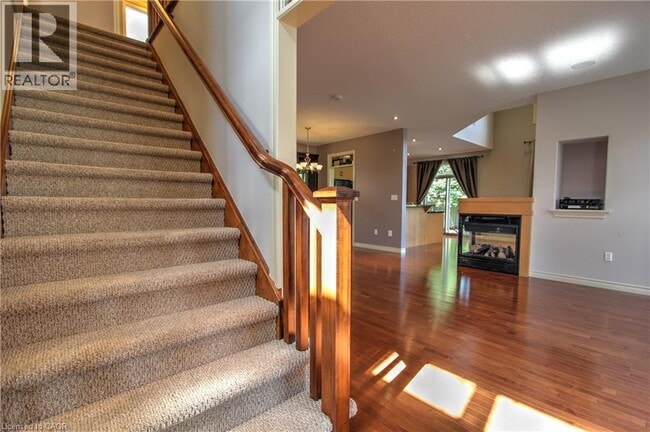 Building Photo - 500 Wasaga Crescent