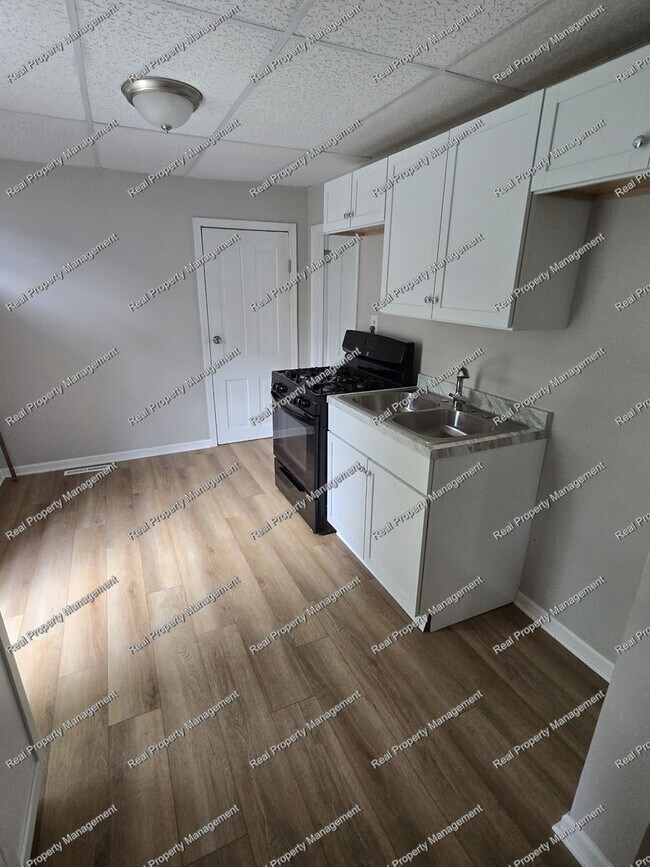Foto del edificio - Updated 1 Bedroom Apartment