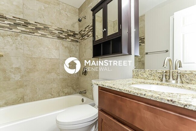 Building Photo - 4 Bedroom Pet-Friendly Home in AURORA, CO with Main Street Renewal