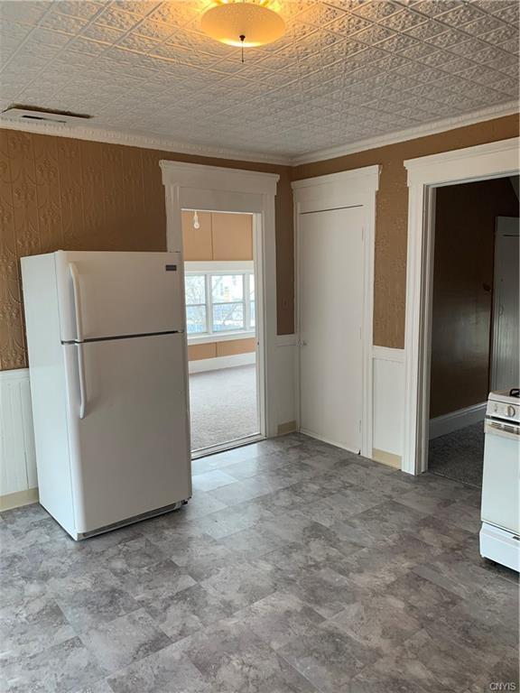 Building Photo - 215 Hixson Ave