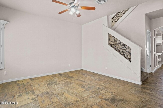 Building Photo - 3151 Red Orchard Dr