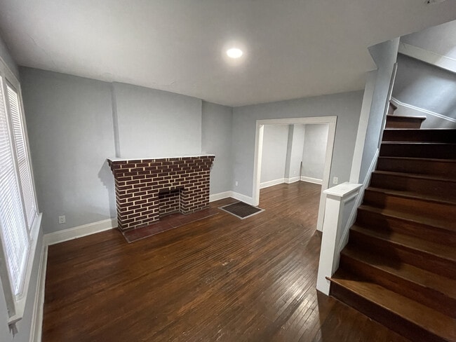 Building Photo - 728 Frebis Ave
