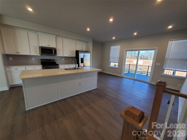 Building Photo - 5032 Grain Orchard Rd