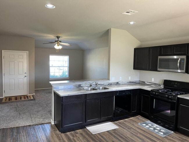 Building Photo - 11740 NW 135th Terrace