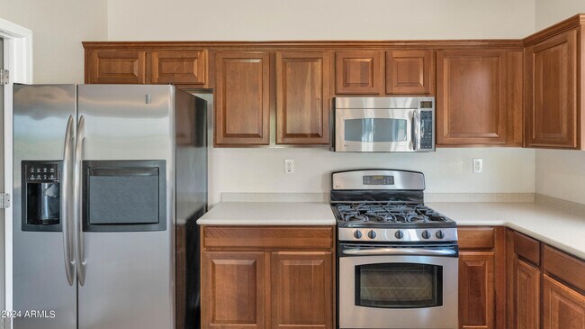 Building Photo - 40320 N Bell Meadow Trail