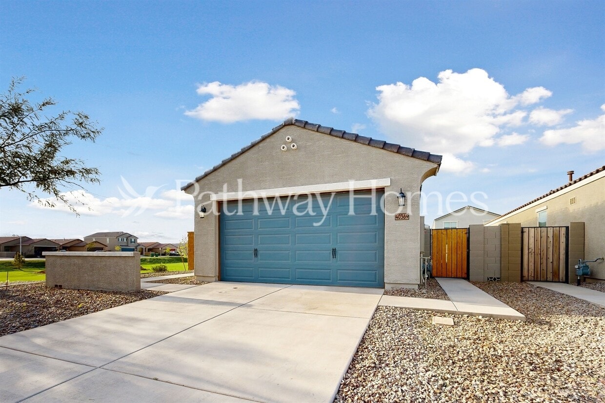 Primary Photo - 40369 W Hillman Dr