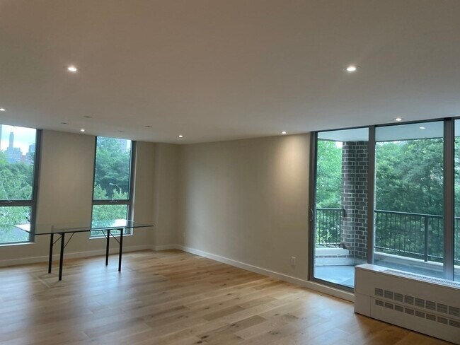Foto del edificio - 77 Pond Ave