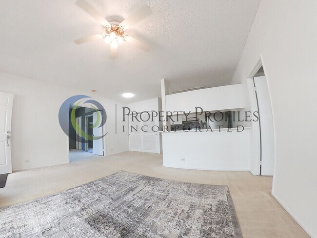 Foto del edificio - Palm Court - 2 bd/2 ba with 2 parking - up...