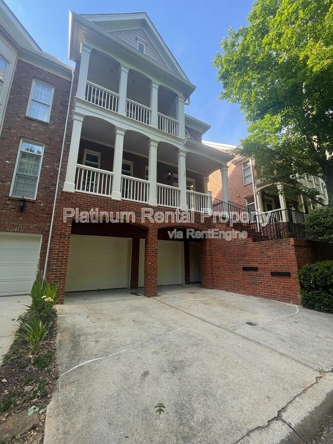Foto del edificio - 1460 Wembley Ct NE