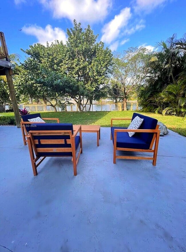 Foto del edificio - 4311 SW 31st Dr